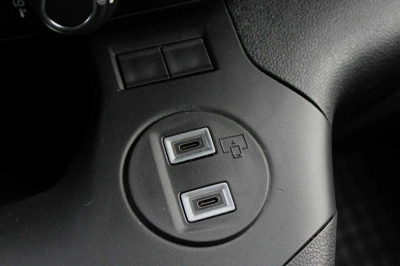 Peugeot Partner - Zdjęcie 25