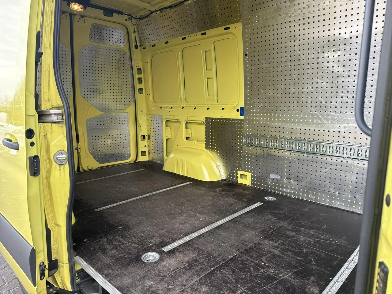 Mercedes Sprinter - Zdjęcie 20