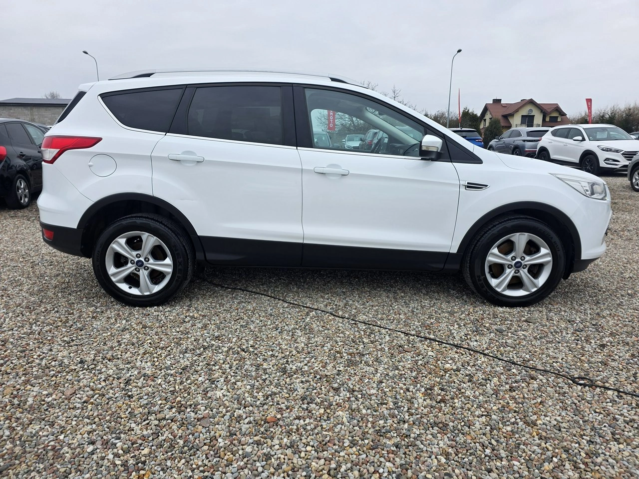 Ford Kuga - Zdjęcie 9