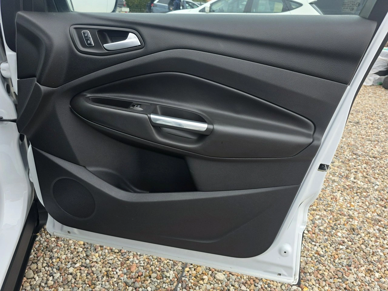 Ford Kuga - Zdjęcie 24