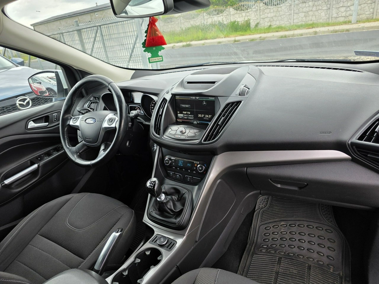 Ford Kuga - Zdjęcie 23