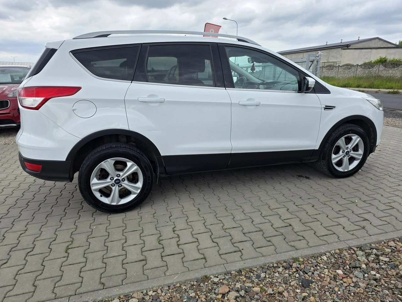 Ford Kuga - Zdjęcie 7