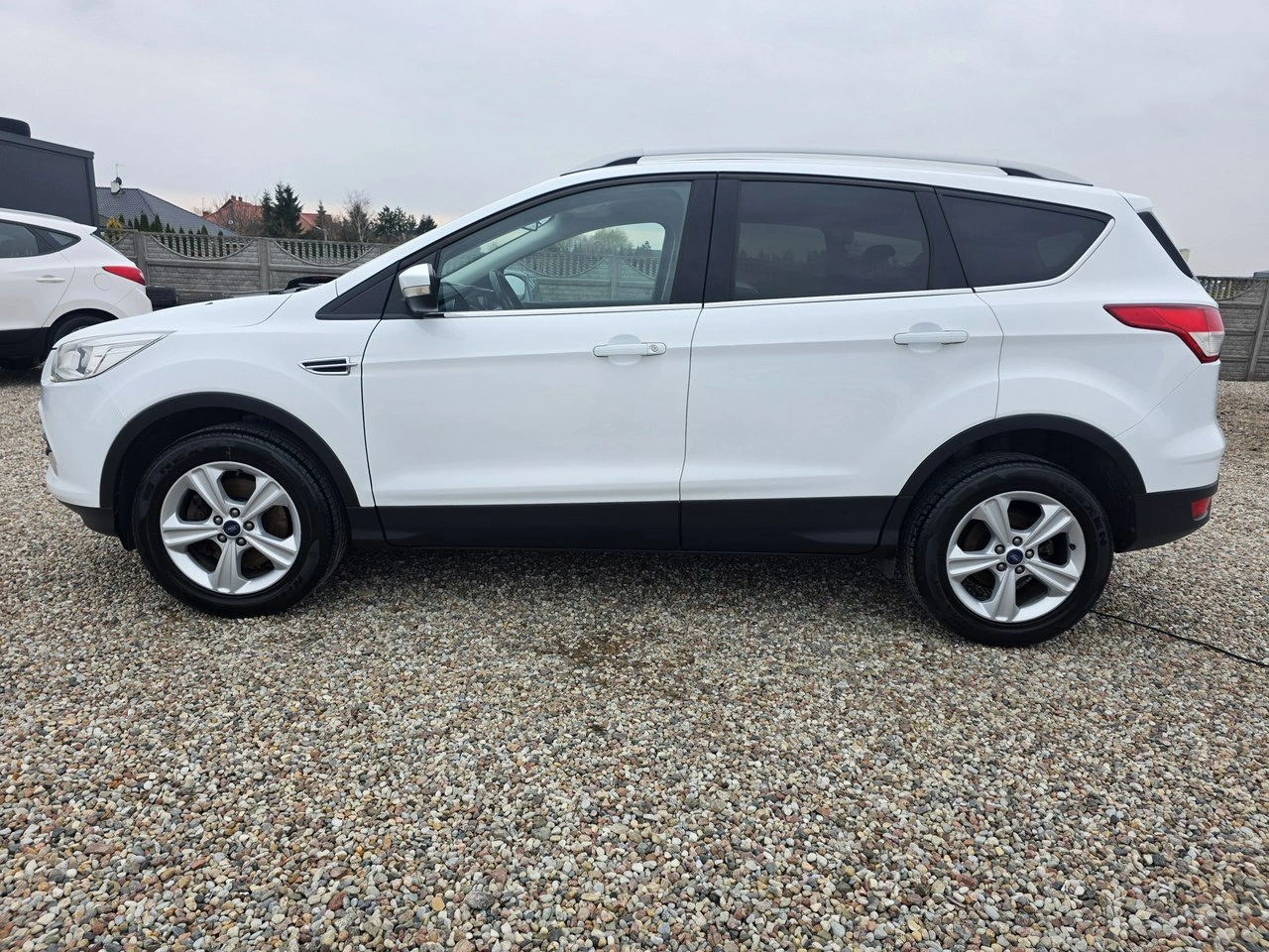 Ford Kuga - Zdjęcie 8