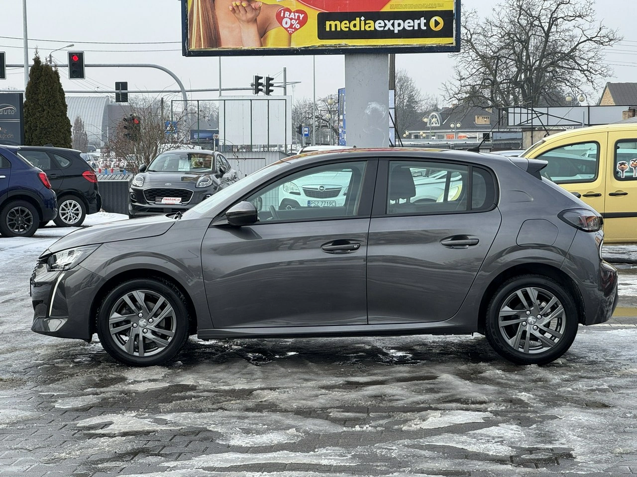 Peugeot 208 - Zdjęcie 3