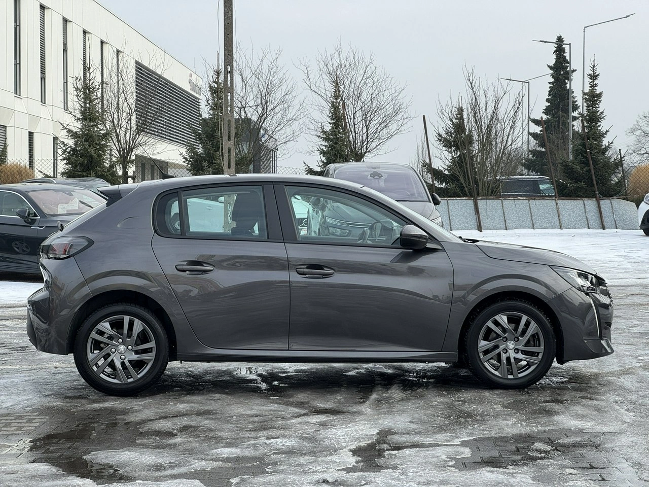 Peugeot 208 - Zdjęcie 8