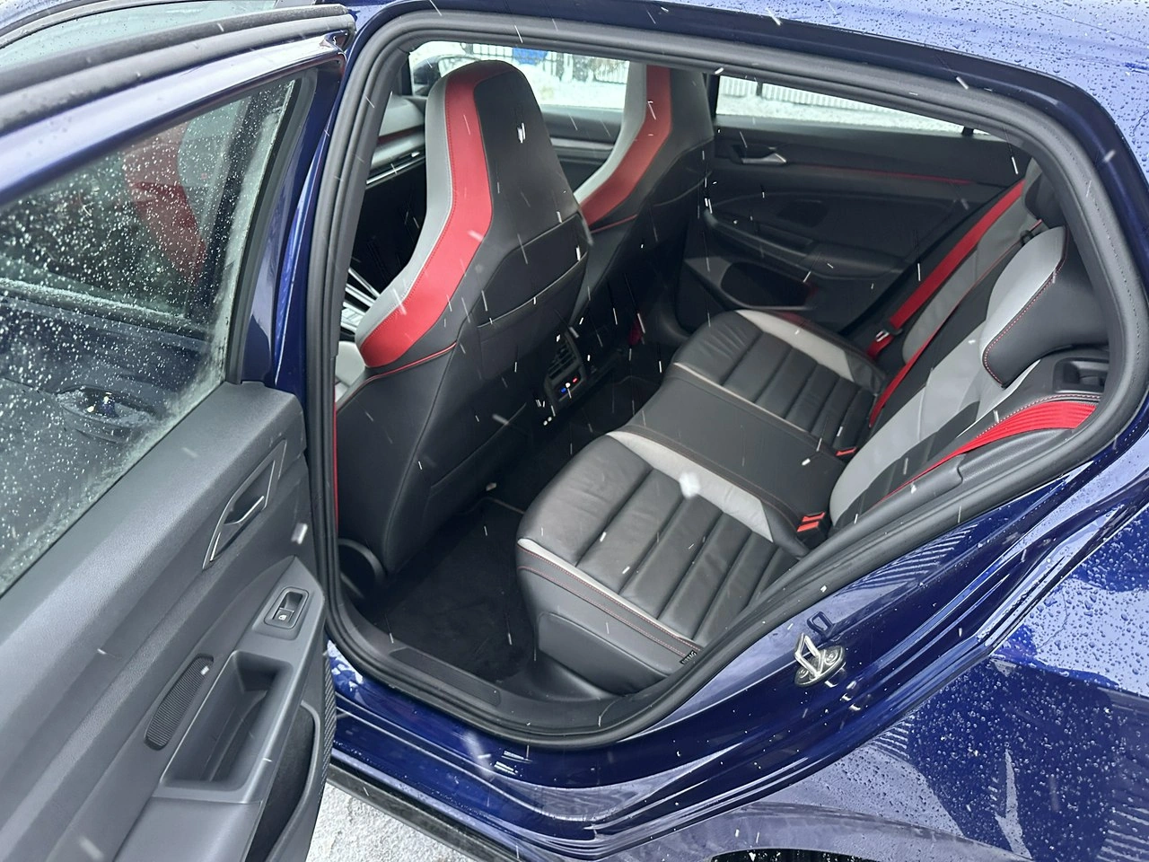 Volkswagen Golf - Zdjęcie 21