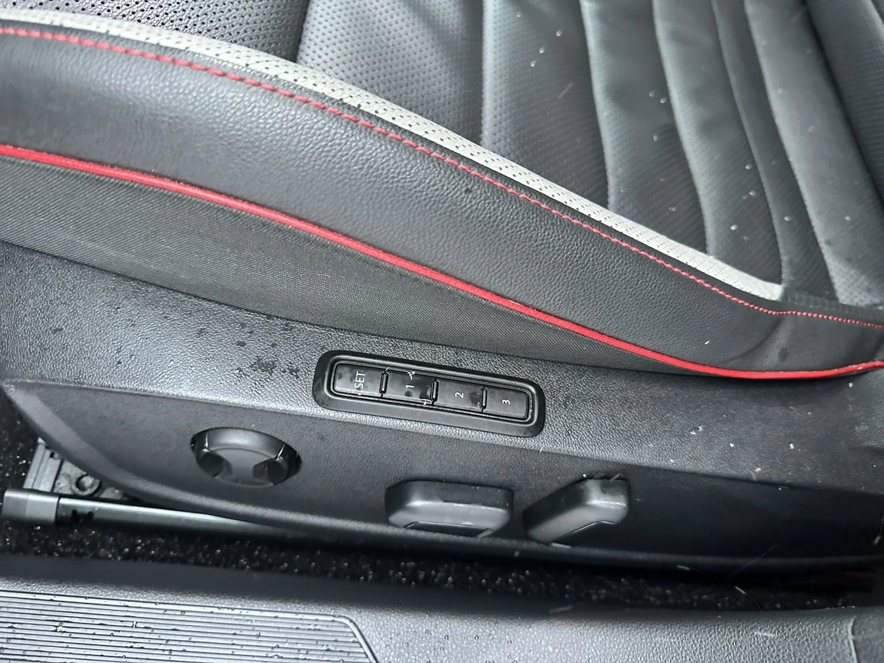 Volkswagen Golf - Zdjęcie 22