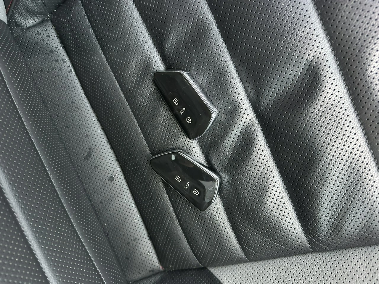 Volkswagen Golf - Zdjęcie 30