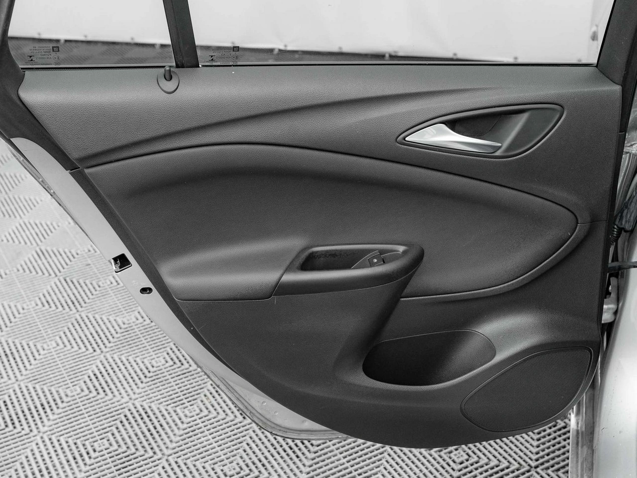 Opel Astra - Zdjęcie 25