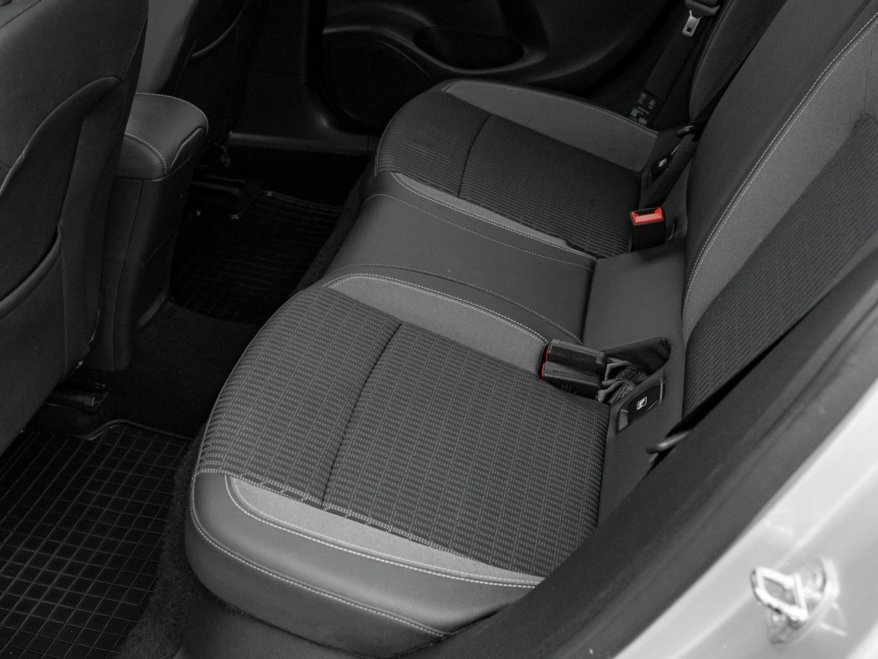 Opel Astra - Zdjęcie 27