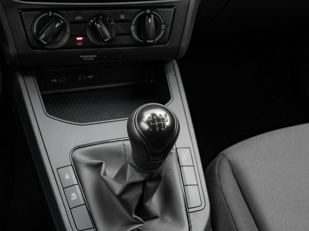 Seat Ibiza - Zdjęcie 17