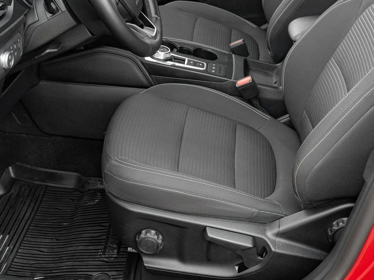 Ford Kuga - Zdjęcie 12