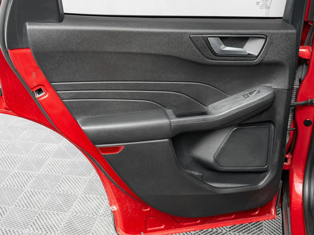 Ford Kuga - Zdjęcie 21