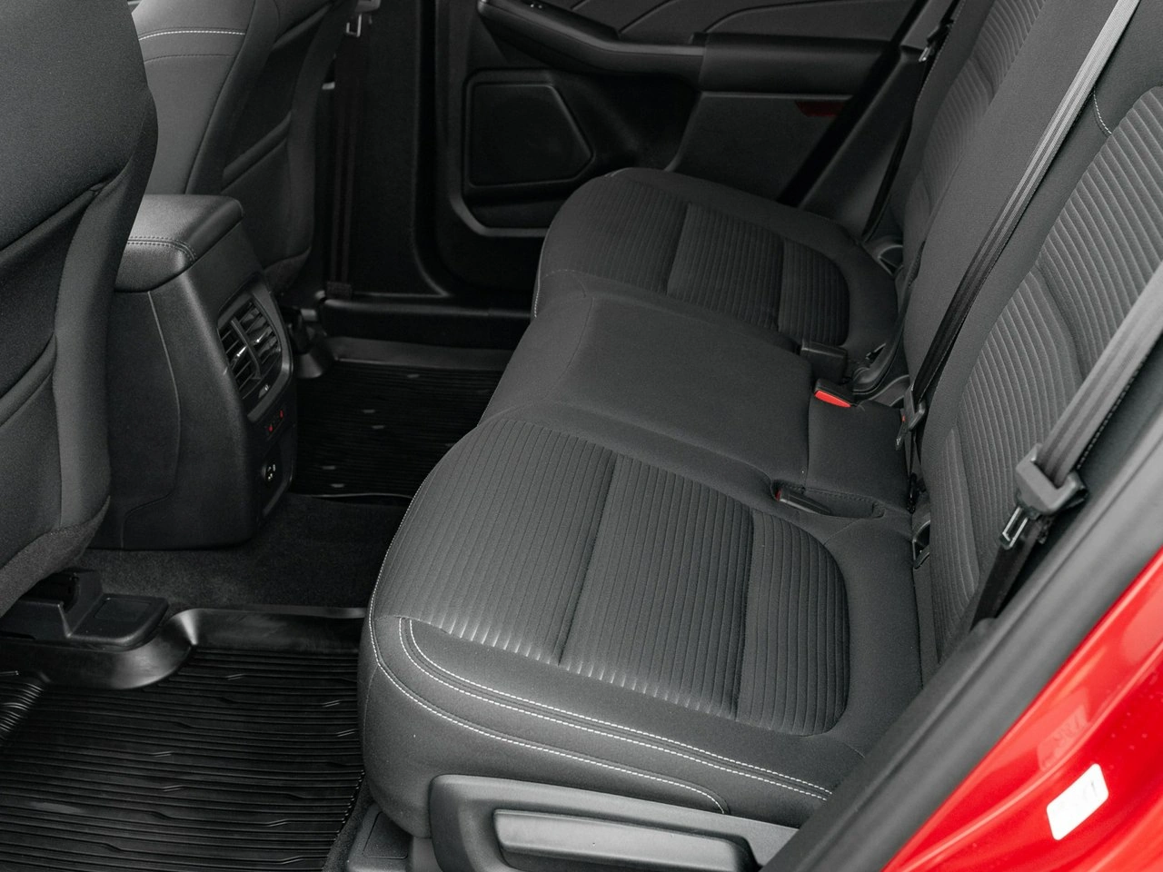 Ford Kuga - Zdjęcie 23