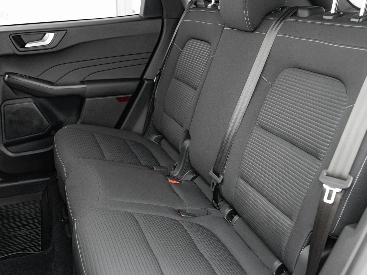 Ford Kuga - Zdjęcie 24