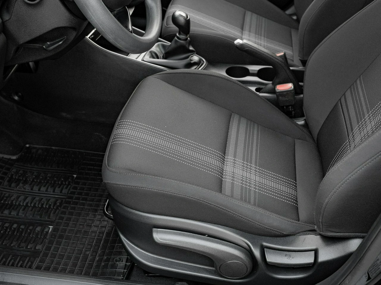 Hyundai i20 - Zdjęcie 9