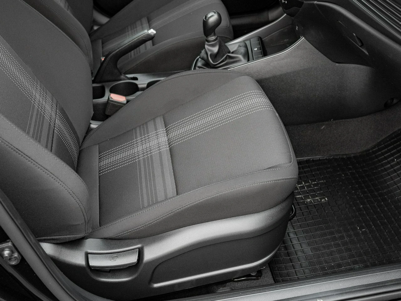 Hyundai i20 - Zdjęcie 24