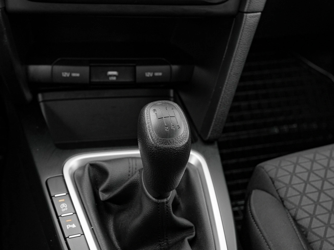 Kia Ceed - Zdjęcie 16