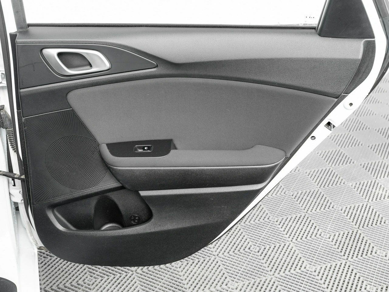 Kia Ceed - Zdjęcie 25