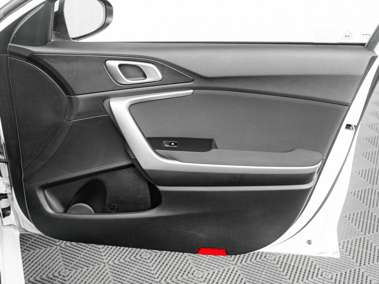 Kia Ceed - Zdjęcie 27