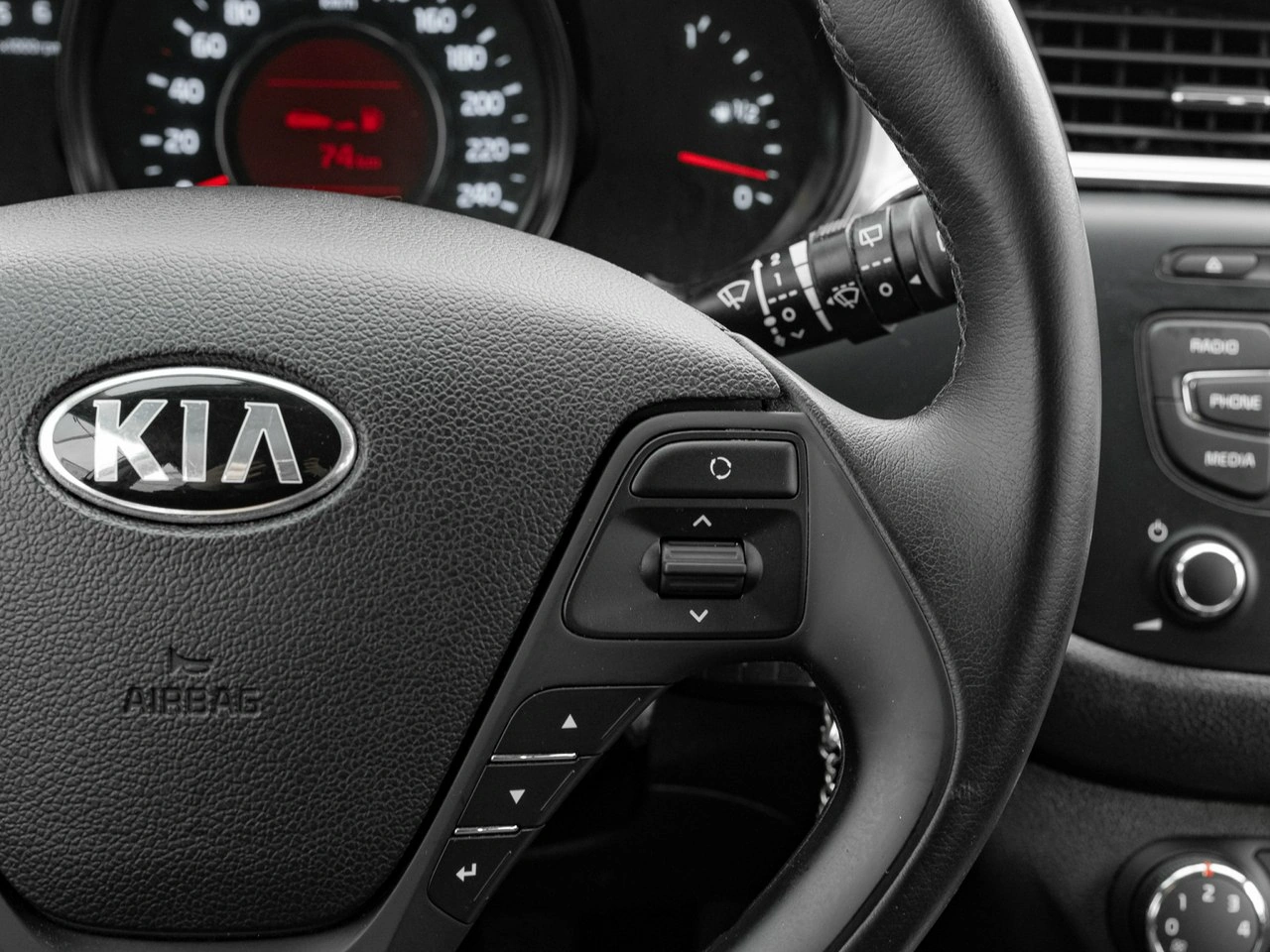 Kia Ceed - Zdjęcie 16