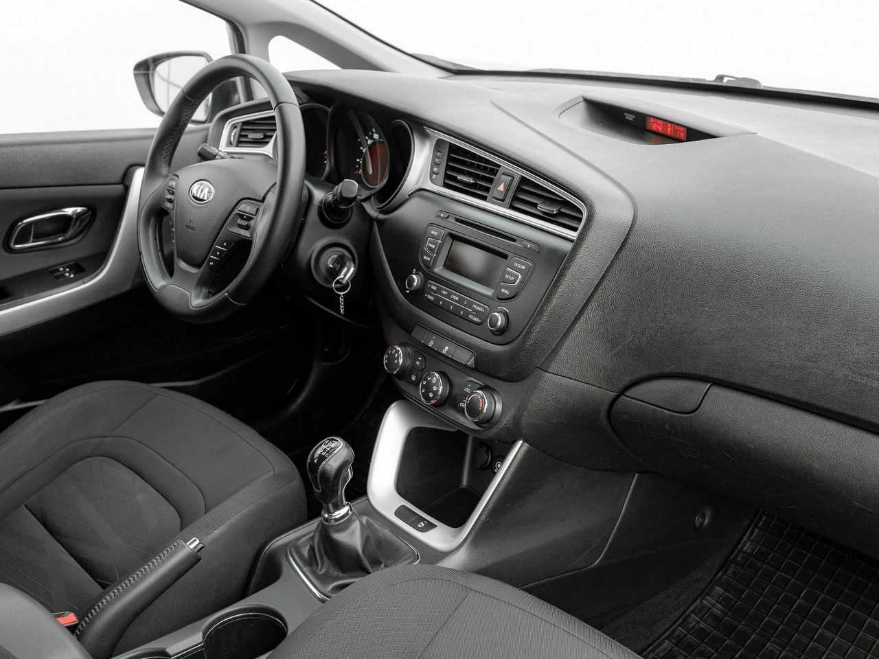 Kia Ceed - Zdjęcie 30