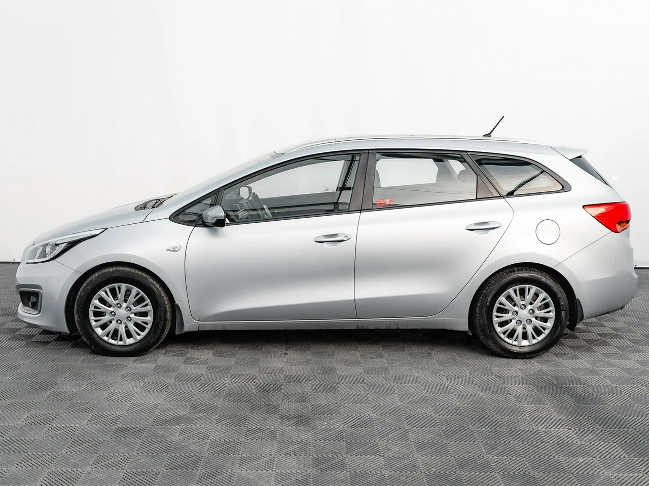 Kia Ceed - Zdjęcie 8