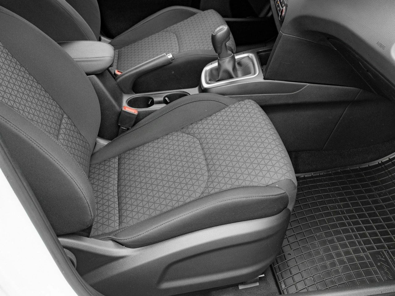 Kia Ceed - Zdjęcie 27