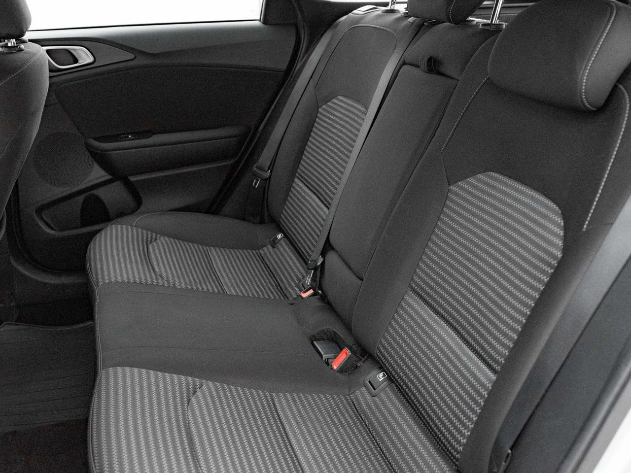 Kia Ceed - Zdjęcie 23