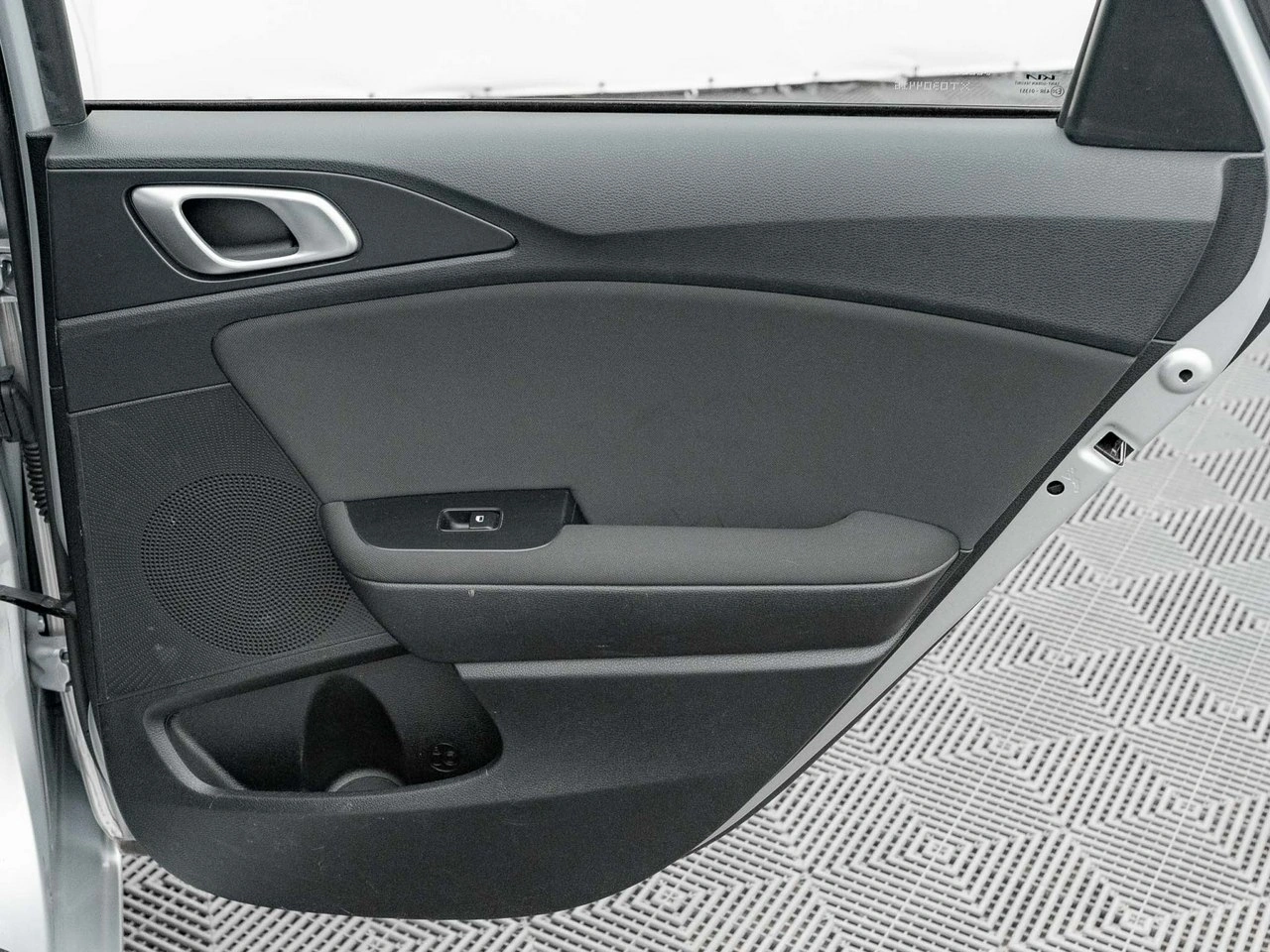 Kia Ceed - Zdjęcie 25