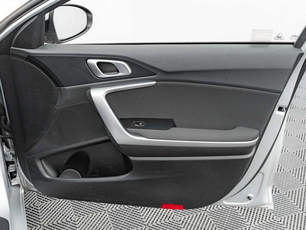 Kia Ceed - Zdjęcie 27