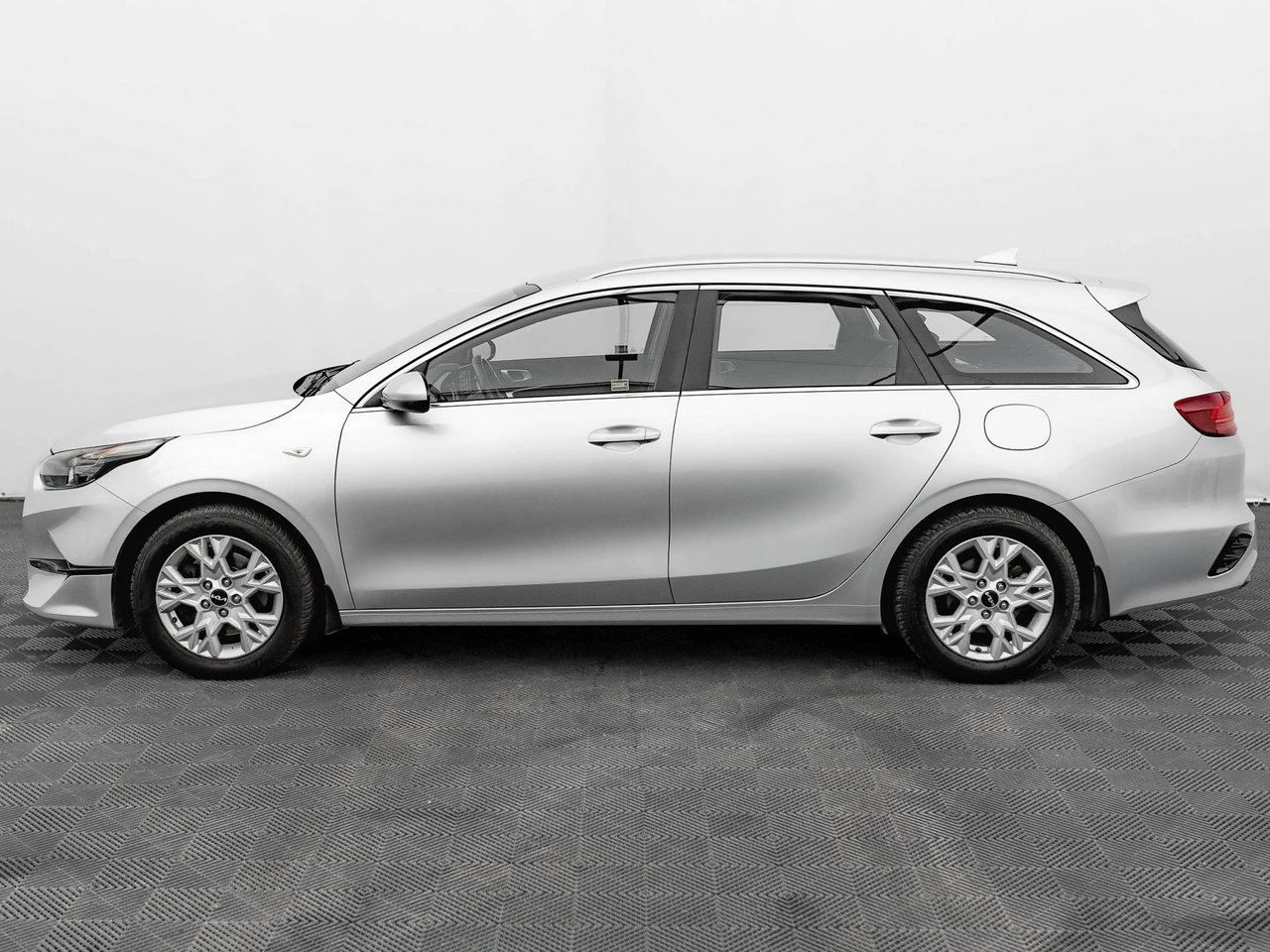 Kia Ceed - Zdjęcie 7