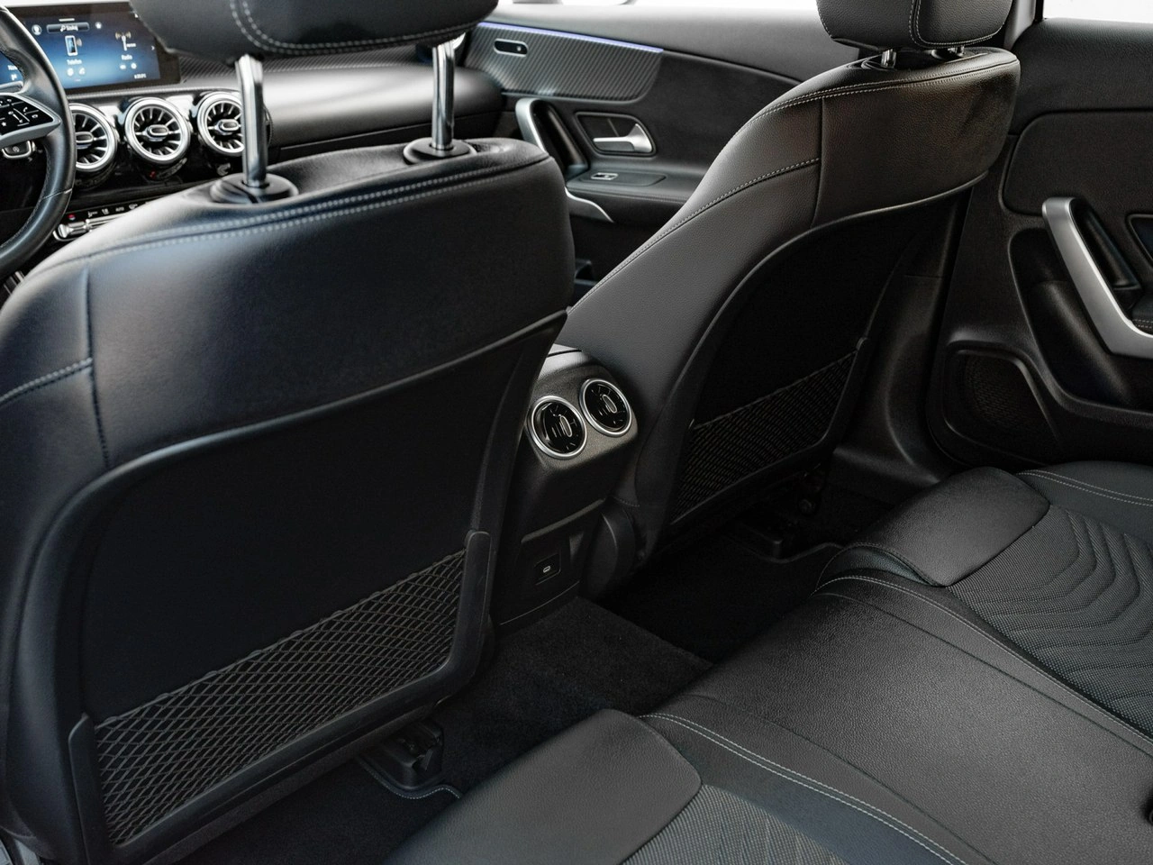 Mercedes A 200 - Zdjęcie 11