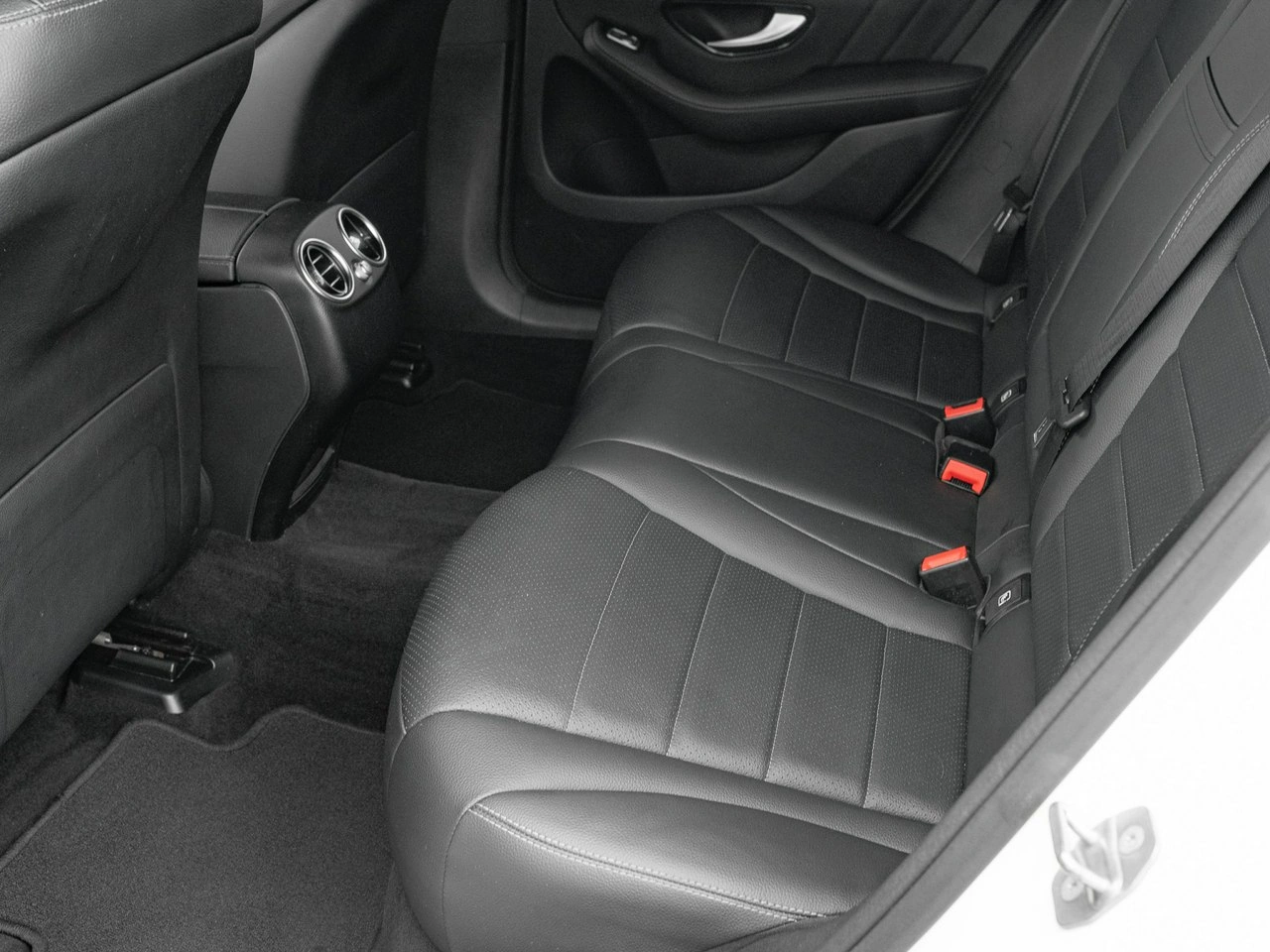 Mercedes GLC 300 - Zdjęcie 22