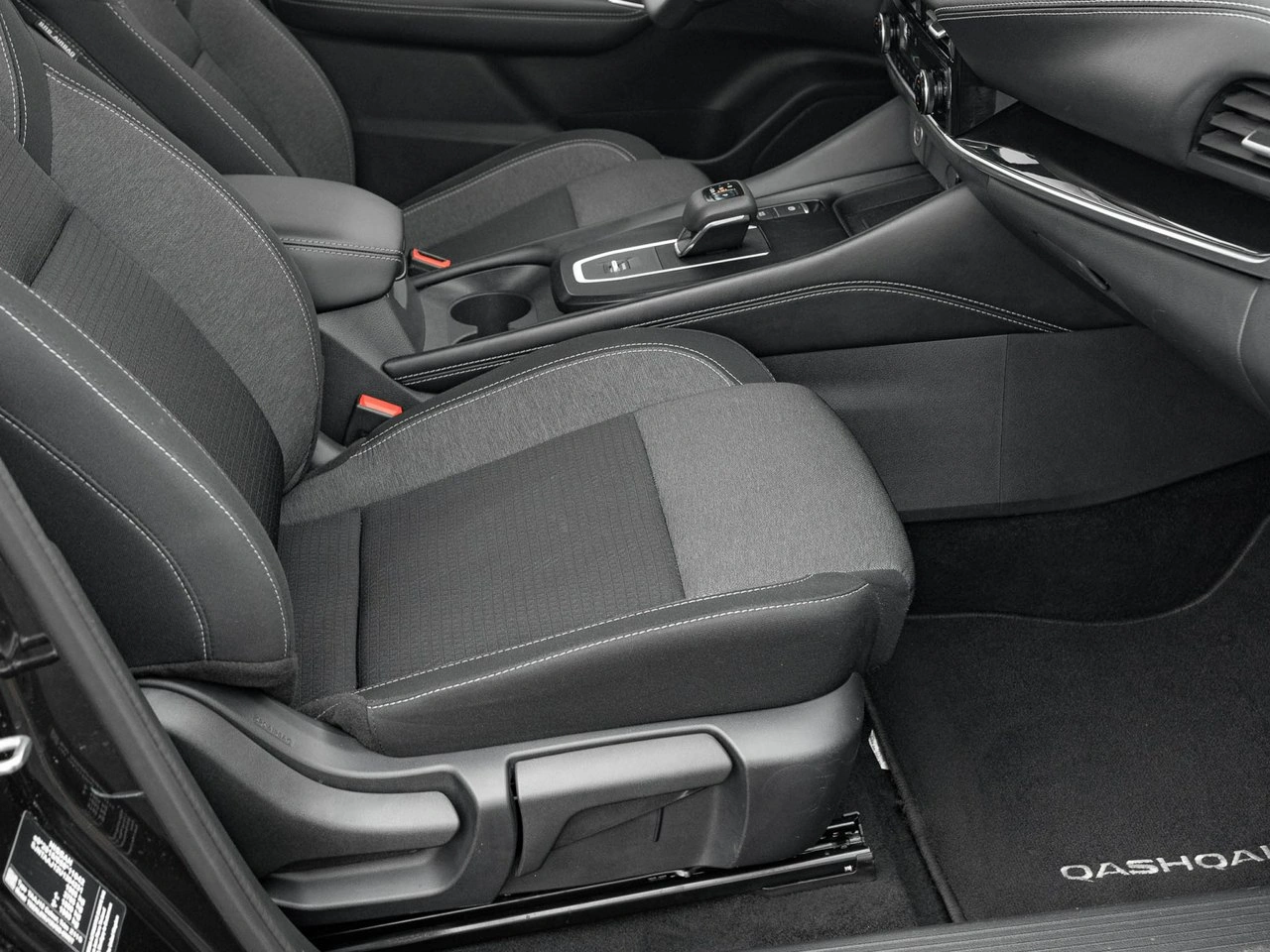 Nissan Qashqai - Zdjęcie 30