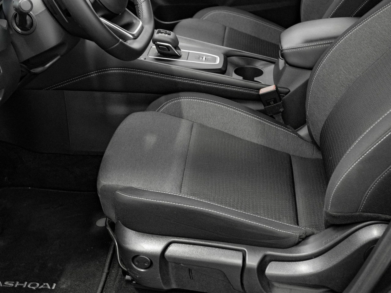 Nissan Qashqai - Zdjęcie 9