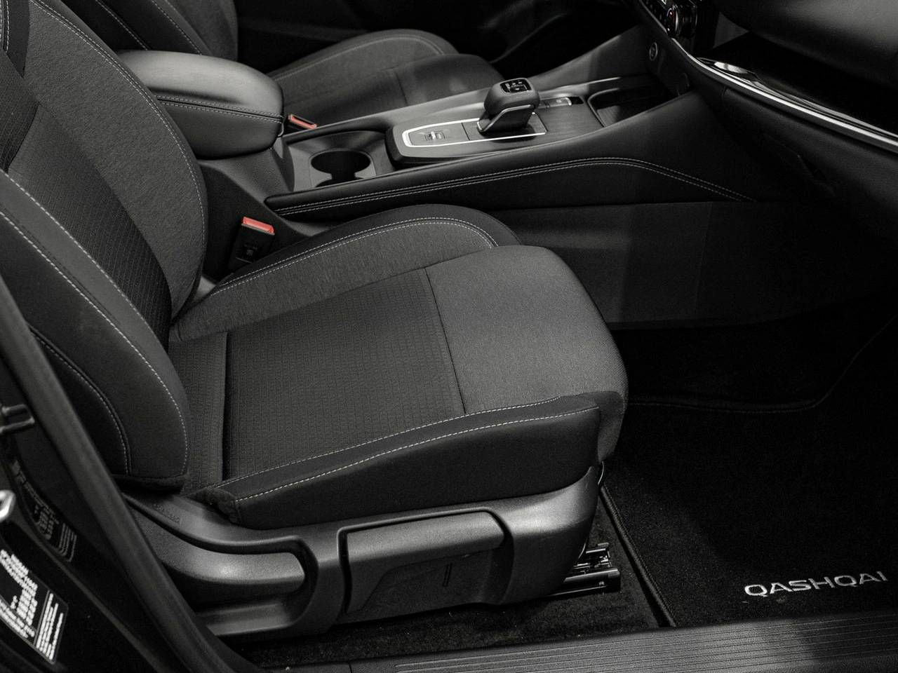 Nissan Qashqai - Zdjęcie 28