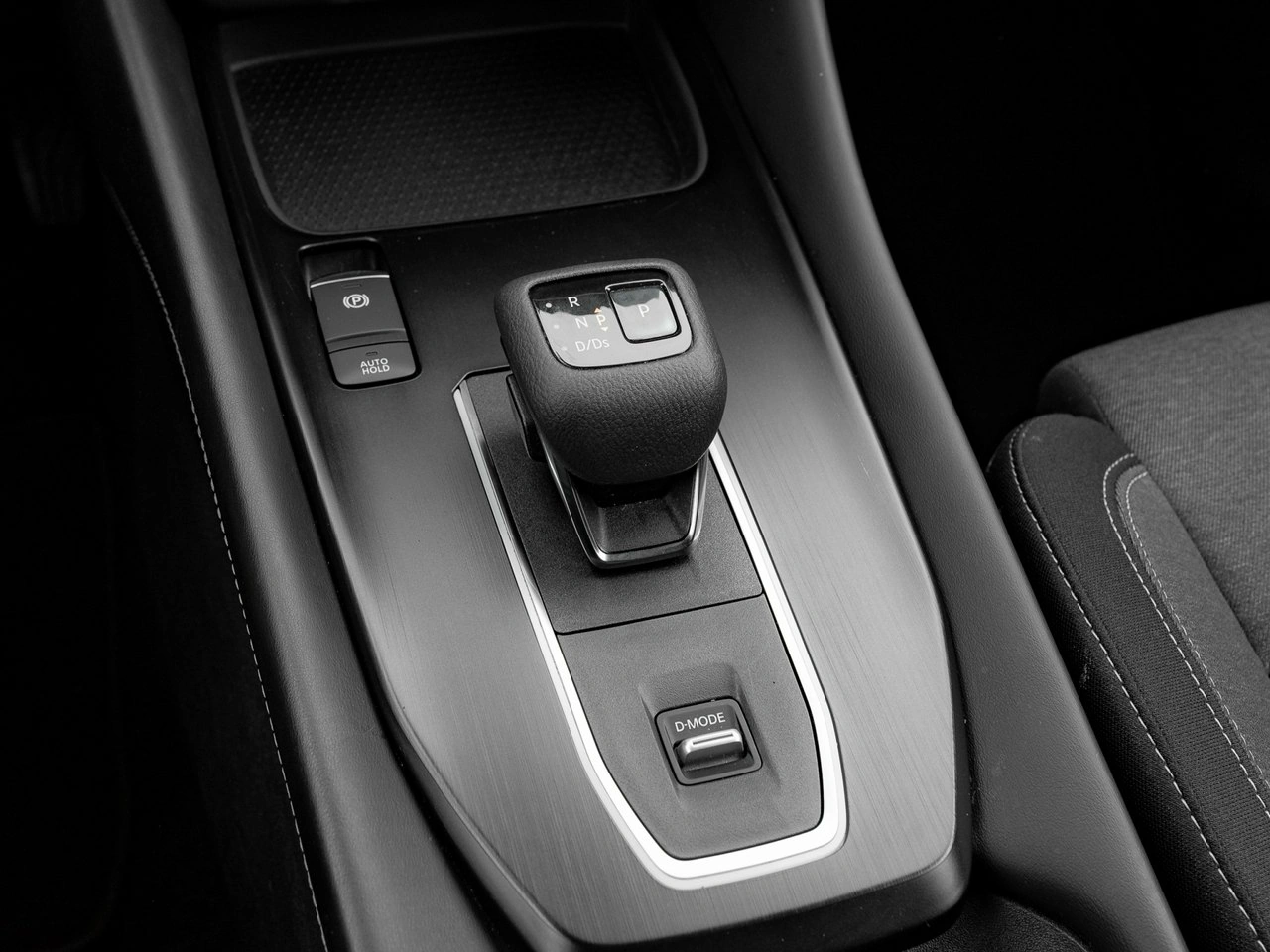 Nissan Qashqai - Zdjęcie 17