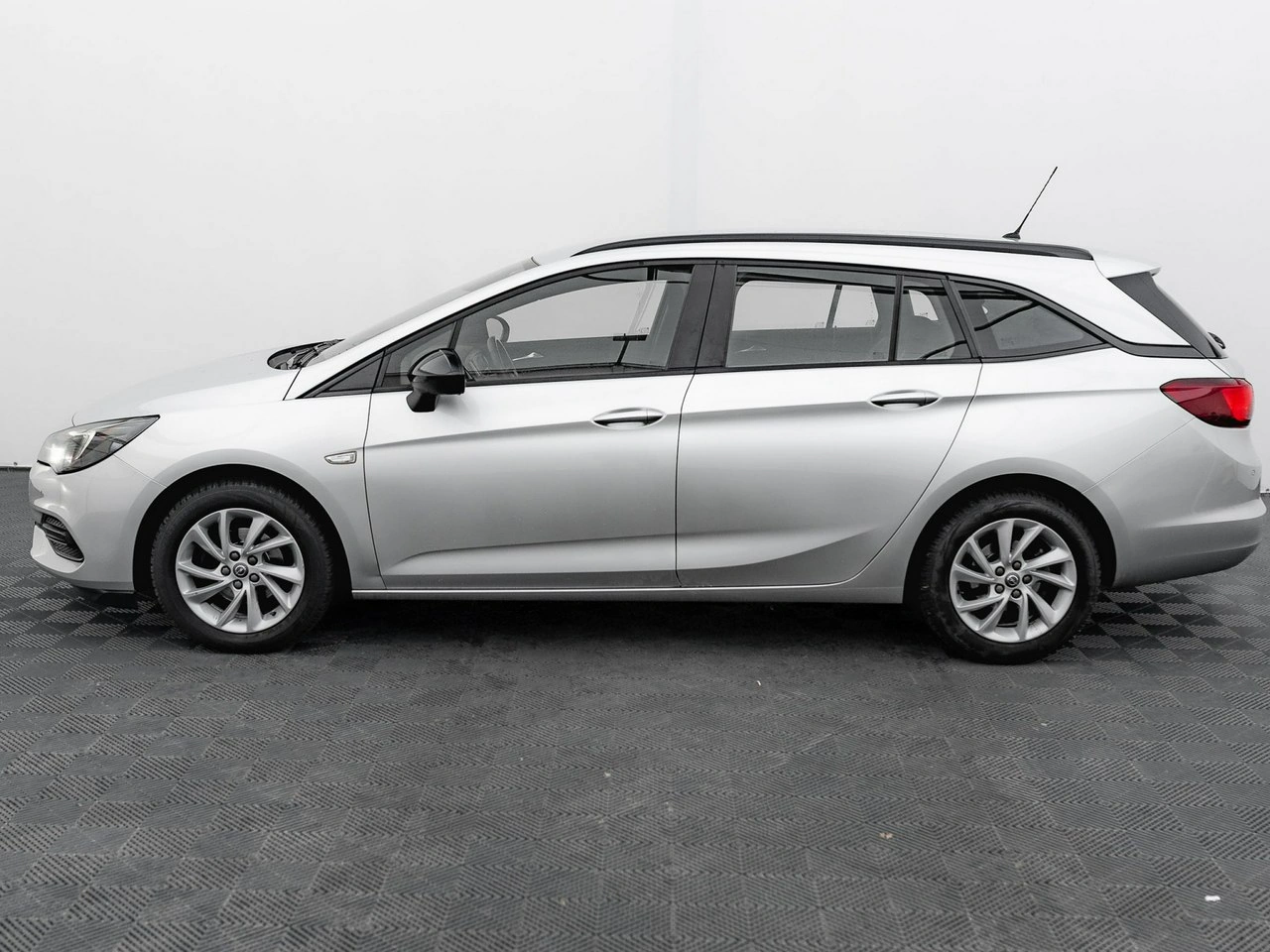 Opel Astra - Zdjęcie 8