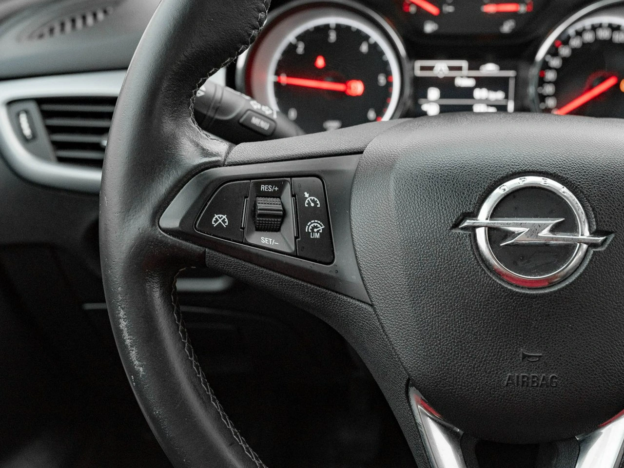 Opel Astra - Zdjęcie 12