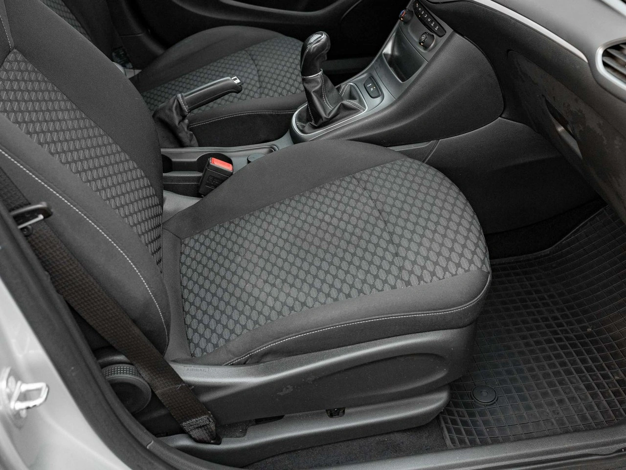 Opel Astra - Zdjęcie 23