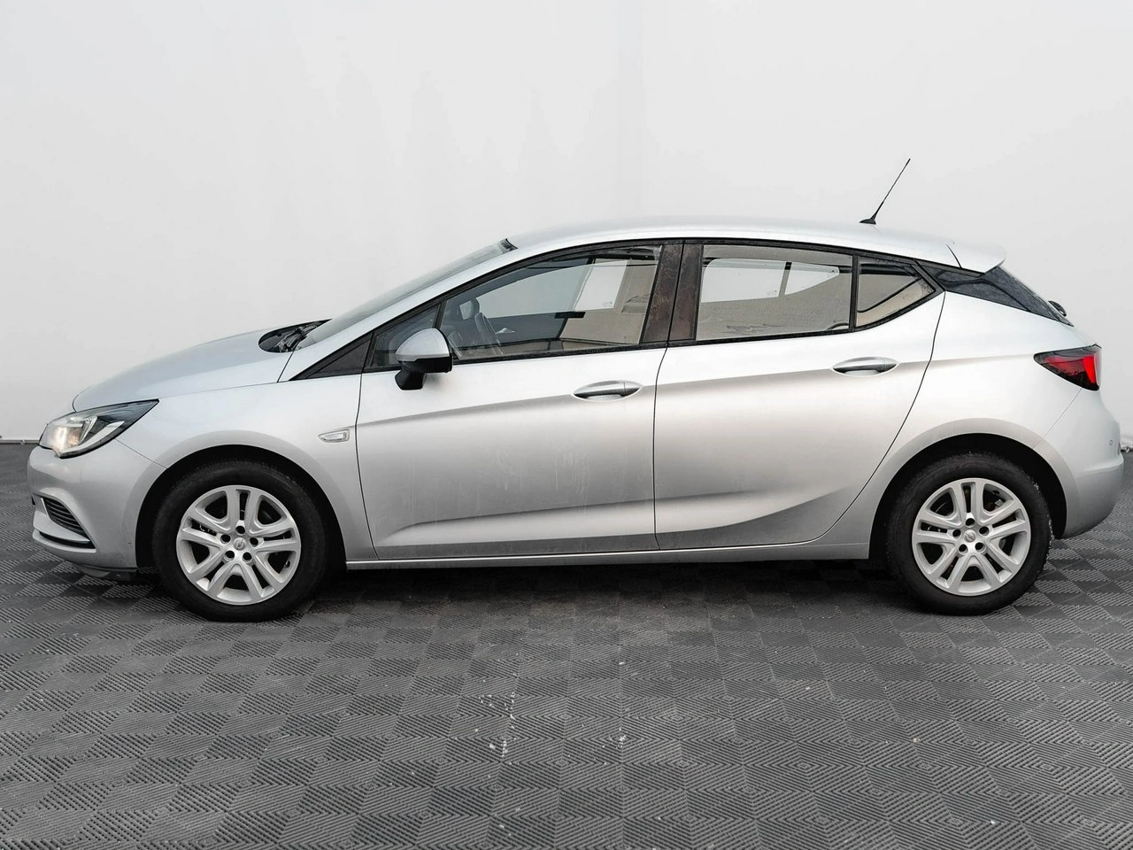 Opel Astra - Zdjęcie 7