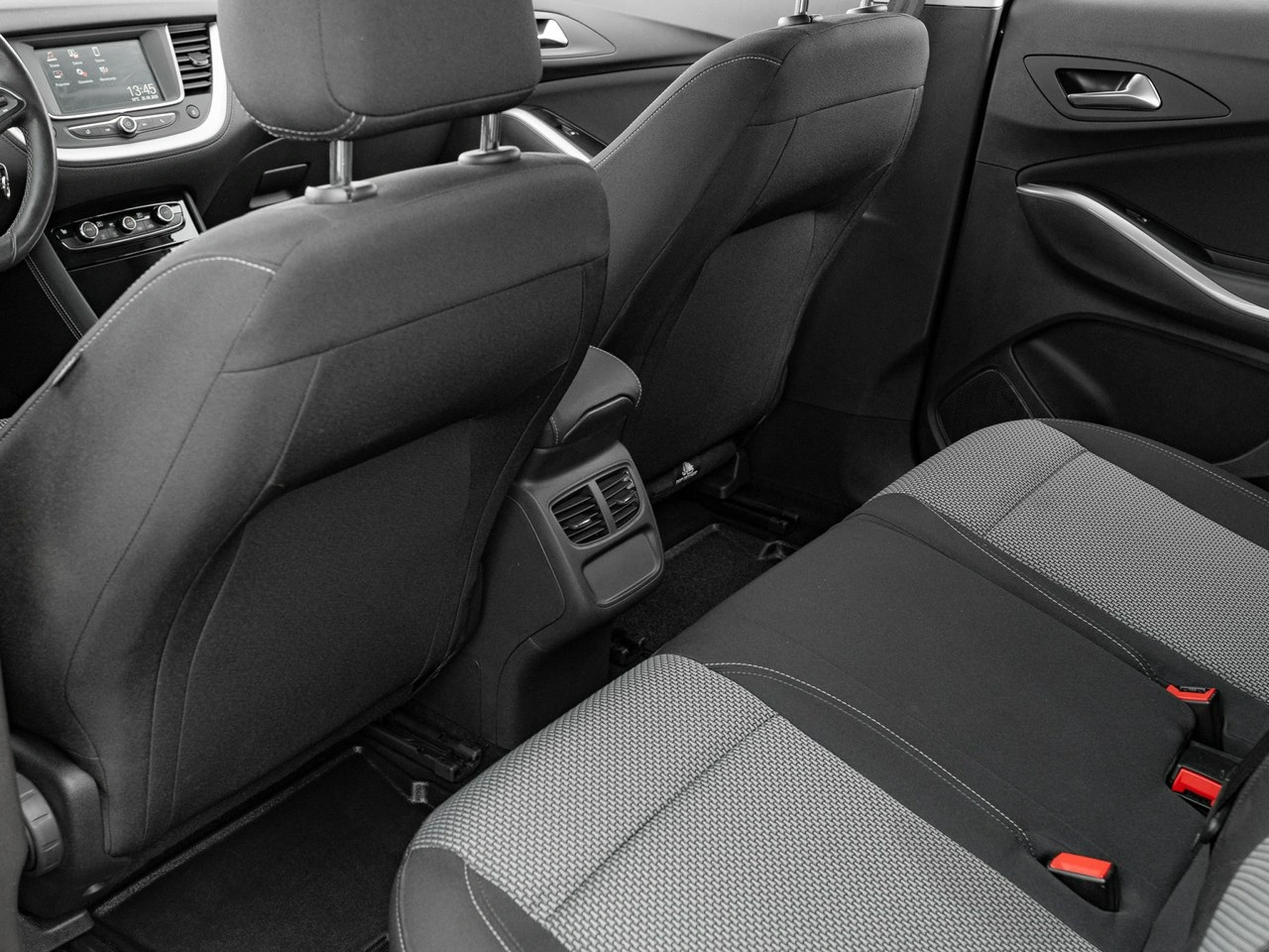 Opel Grandland X - Zdjęcie 23