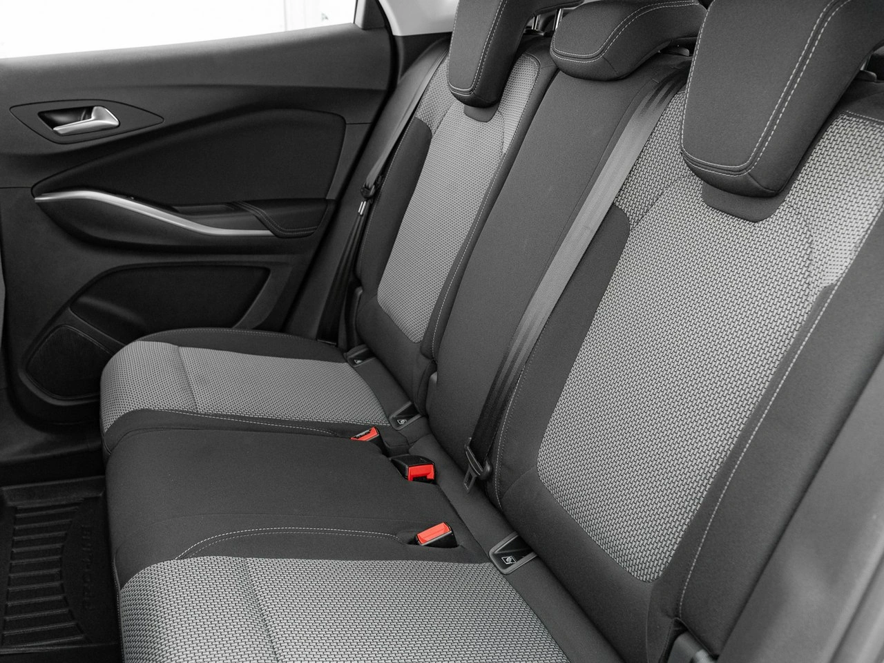 Opel Grandland X - Zdjęcie 25