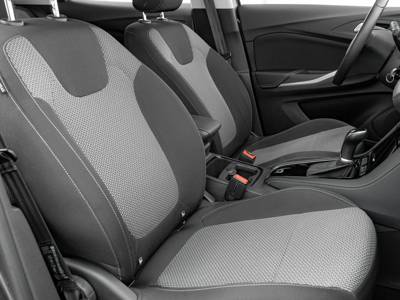 Opel Grandland X - Zdjęcie 31