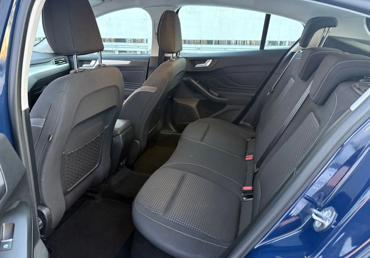 Ford Focus - Zdjęcie 28