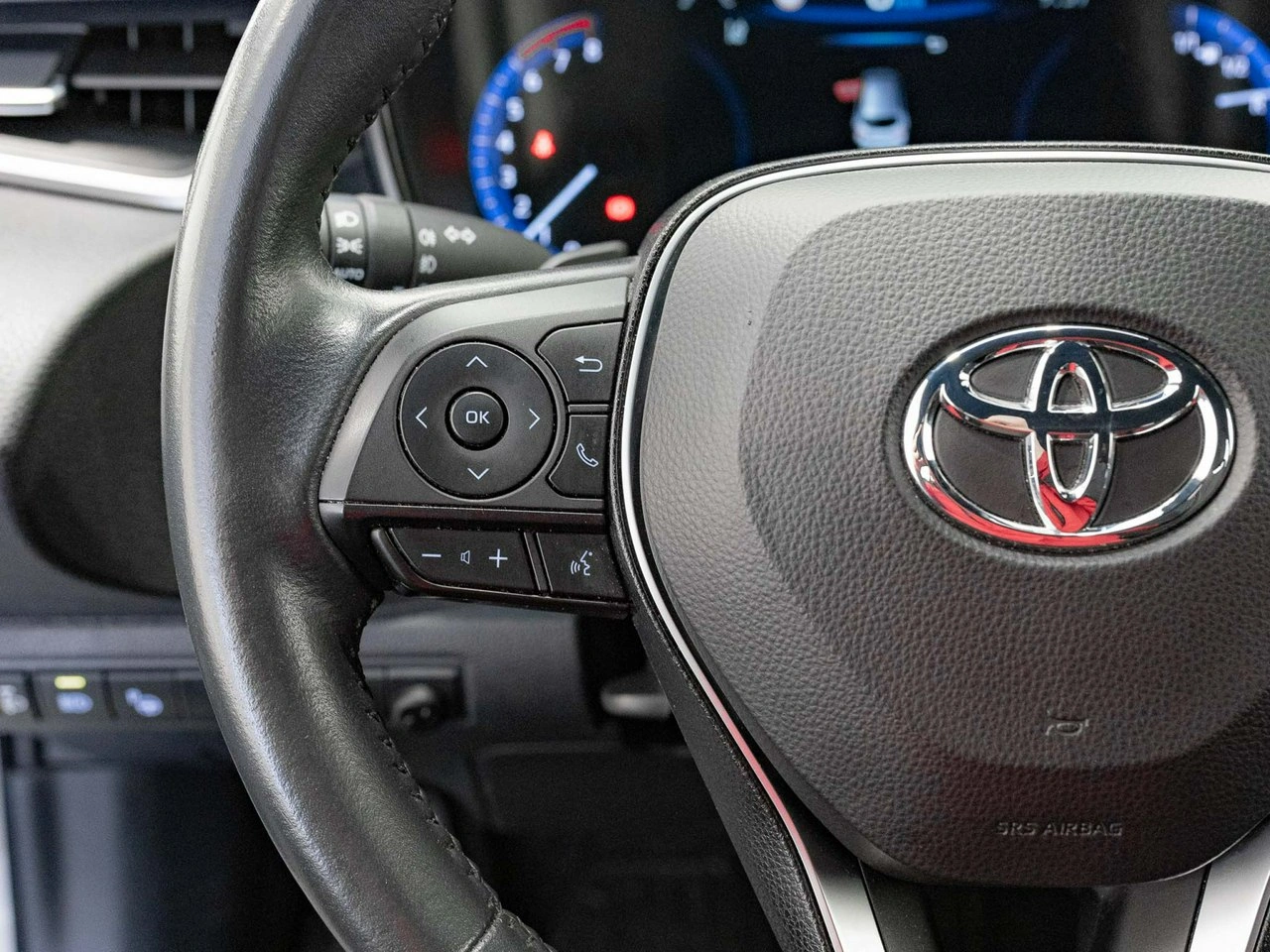 Toyota Corolla - Zdjęcie 12