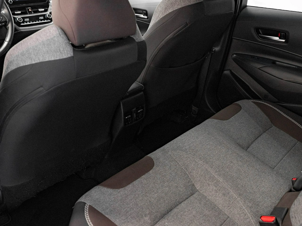 Toyota Corolla - Zdjęcie 23