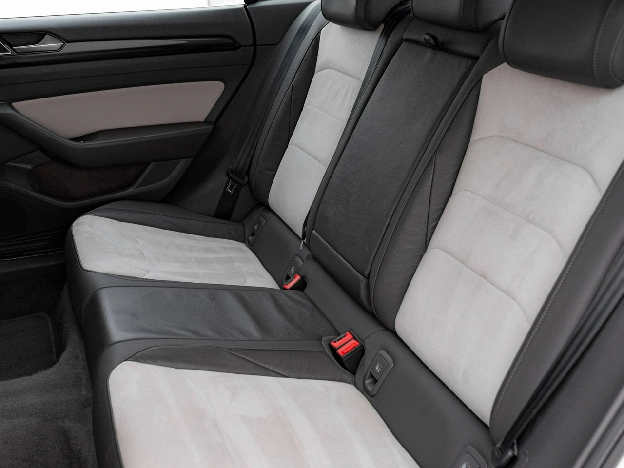 Volkswagen Arteon - Zdjęcie 28