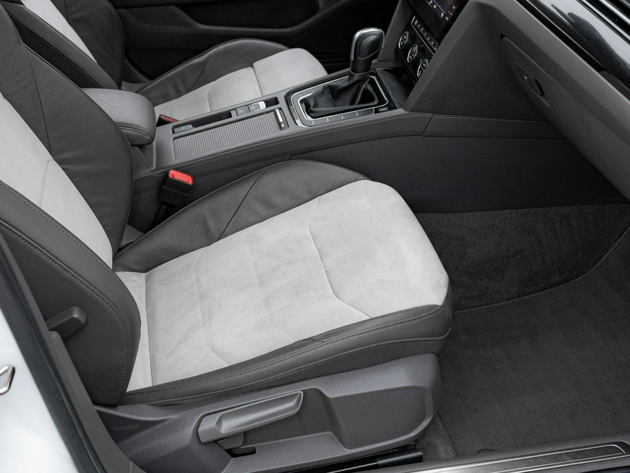 Volkswagen Arteon - Zdjęcie 34